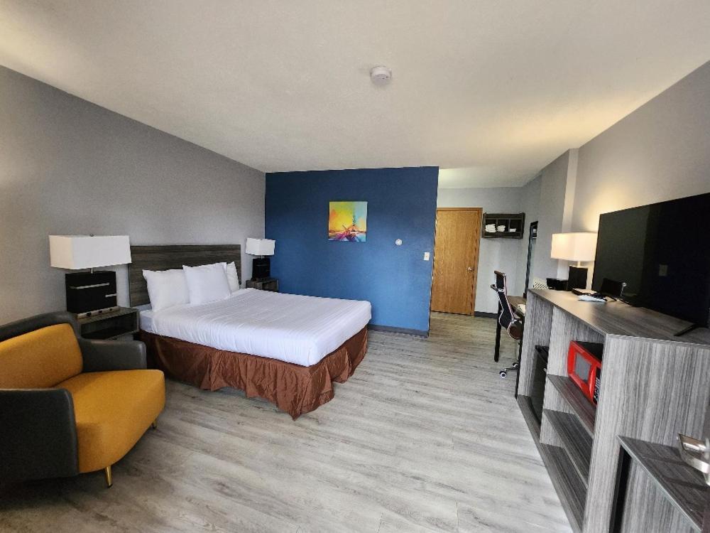 Super 8 By Wyndham Hayward Wi Motel Buitenkant foto