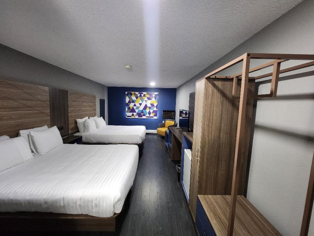 Super 8 By Wyndham Hayward Wi Motel Buitenkant foto